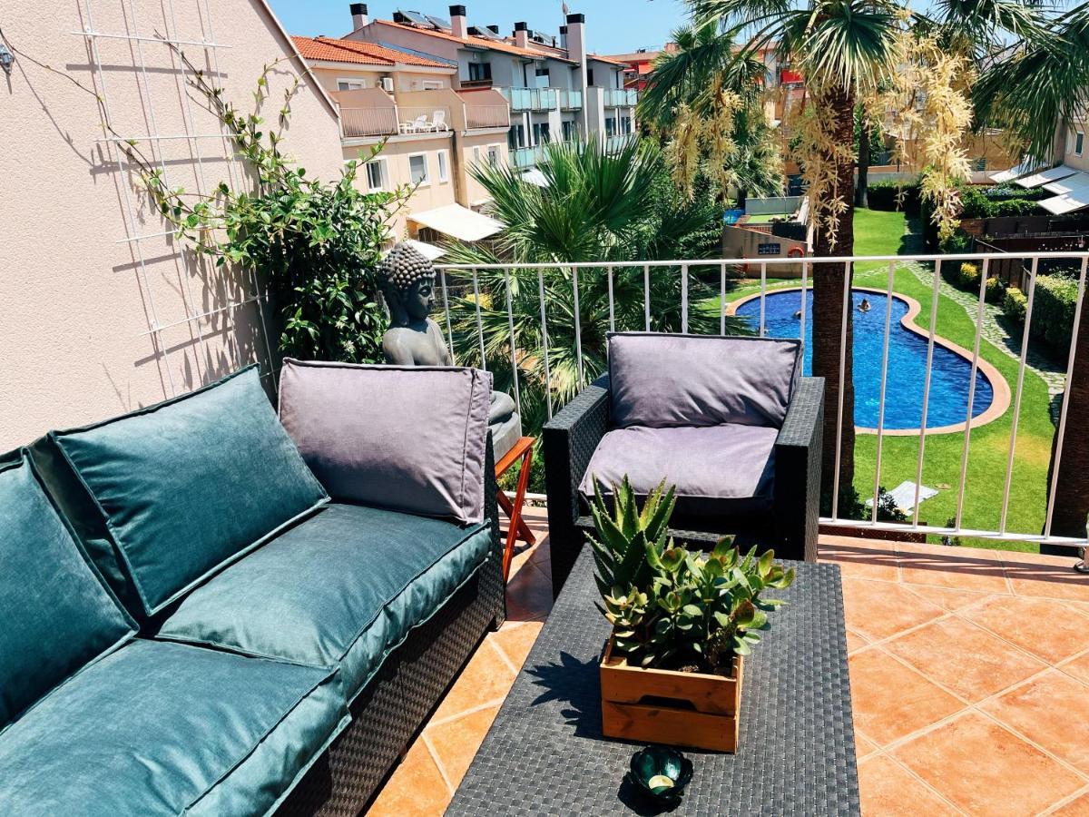 Cheerful Townhouse Center Sitges 5 Bedrooms Pool And Terrace Exterior foto